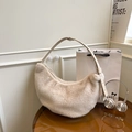 Bolso medialuna de piel sintética albaricoque con correa de cuero para otoño e invierno - Caqui