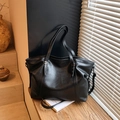 Borsa tote minimalista in pelle nera con manici lunghi per il pendolare quotidiano - Nero