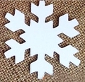 Macro detail of laser-cut white snowflake card for wedding and Christmas decorations - Style 5 (Xiao Ka-5)