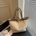 Bolso tote de lona beige grande con ribete de cuero marrón oscuro y asas resistentes - Caqui
