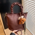 Mini borsa a secchiello in pelle scamosciata marrone scuro con ciondolo a forma di cane - Con Ciondolo / Marrone