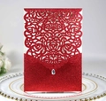 Detail of red glitter laser-cut wedding invitation with rose pattern and teardrop diamond - Glitter Red