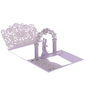 Λεπτομέρεια από 3D κάρτα γάμου laser-cut με λουλουδένια αψίδα και σιλουέτα ζευγαριού - Λιλά