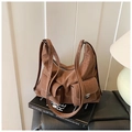 Vintage Tragetasche in Caramel-Braun mit Frontklappentaschen und Doppelriemen - Braun