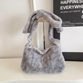 Sac fourre-tout gris chic en fausse fourrure avec bandoulière large nouée élégante - Gris