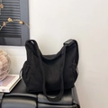 Grande borsa a tracolla in velluto a coste nero con tracolla regolabile e tasca - Nero