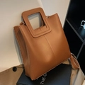 Borsa tote marrone in ecopelle con manici quadrati traforati e tracolla regolabile - Marrone