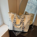 Beige große Tragetasche mit Blumenmuster und Logo-Schultergurt für Damen - Gebrochenes Weiß