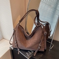 Retro dunkelbraune große Tragetasche aus mattem Leder mit verstellbaren Schnallen in Silber - Tote Bag (Kaffee) / Kaffeebraun