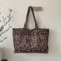 Borsa tote leopardata in velluto a coste con grande capacità e doppi manici marroni - Cachi
