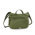 Dettaglio della borsa a tracolla verde militare impermeabile con trama a griglia - Verde