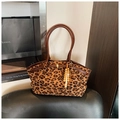 Leopard print tote bag with brown leather handles and decorative wooden bead tassel charm - With Pendant / Leopard Brown