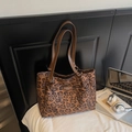 Grande borsa tote leopardata con manici in pelle marrone e texture scamosciata - Marrone Senza Ciondolo