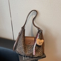 Retro leopard print tote bag with brown leather flap and cute plush bear charm - With Charm / Green