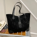 Grande borsa tote nera scamosciata con motivo a stella per il pendolare quotidiano - Nero