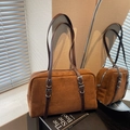 Borsa a tracolla vintage in pelle scamosciata marrone scuro con dettagli in metallo argento - Marrone Giallastro