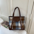 Borsa tote vintage in misto lana a quadri con manici in pelle marrone e fibbia - Marrone