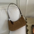 Braune Wildleder Hobo-Tasche mit verstellbarem Schultergurt und silberner Metallschnalle im Stil - Braun