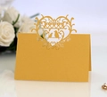 Elegante segnaposto nuziale dorato tagliato al laser con motivo cuore e uccellini - Oro