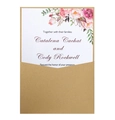 Elegante goldene Hochzeitseinladung mit Aquarell-Blumen und weißer Karte im Umschlag - Beige Gold