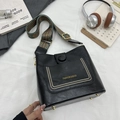Borsa a secchiello vintage in pelle PU nera con tracolla colorata e dettagli dorati - Nero senza Ciondolo