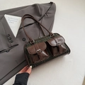 Retro plaid Boston bag in green checkered wool with brown leather trim and dual front pockets - Green Without Pendant