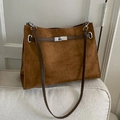 Bolso tote de ante marrón con cierre giratorio plateado y correas marrón oscuro - Marrón