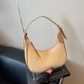 Beige Hobo-Tasche mit Leopardenmuster in Halbmondform und verstellbarem Riemen - Khaki