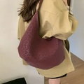 Borsa tote bordeaux vintage da donna con stampa leopardata e pelle sintetica lucida - Rosso
