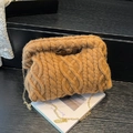 Quilted brown knit makeup bag with thick cable patterns and a slim gold metal chain - Brown