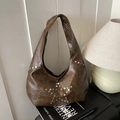 Sac Hobo marron rétro avec rivets en étoile, grand sac à bandoulière pour femmes - Marron