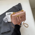 Chic pink tweed box bag with gold chain strap and vintage metal flower detail - Pink Large