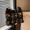 Schwarze Bucket Bag aus Canvas mit bunter Blumenstickerei und Leder-Schultergurten - Schwarz