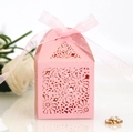 Rosa lasergeschnittene Blumengeschenkbox mit Band für Hochzeitssüßigkeiten und Geschenke - Rosa
