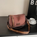 Borsa a tracolla in pelle scamosciata rosso-marrone con ampia tracolla a righe - Marrone