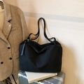 Grande borsa tote in tela nera con tracolle regolabili per il pendolarismo quotidiano - Senza Ciondolo / Nero