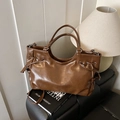 Borsa tote retrò marrone scuro con dettagli coulisse e tracolla regolabile - Marrone