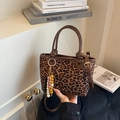 Chic leopard print bucket bag with beaded tassel charm and dark brown top handle - With Pendant / Brown