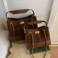 Retro dark brown tote bags in two sizes featuring diamond quilting and gold chain straps - Large / Brown