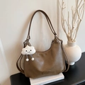 Olive brown hobo shoulder bag in pebbled leather with a cute cloud plush pendant - Khaki with Pendant