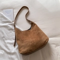 Caramel brown large capacity suede tote bag in hobo style with adjustable strap - Brown No Pendant