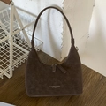 Borsa hobo vintage in pelle opaca marrone scuro con classica forma a mezzaluna - Marrone