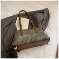 Retro grey-green and brown tote bag in a casual stylish design for everyday commuting - No Pendant / Dark Brown