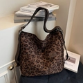Large leopard print canvas tote bag with brown adjustable strap and logo patch - Brown