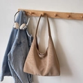Minimalist vintage khaki hobo tote bag in textured faux leather for daily commuting - No Pendant / Khaki