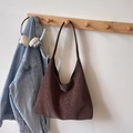 Vintage brown shoulder tote bag in matte faux leather for daily commute style - No Pendant / Coffee