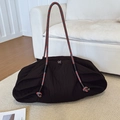 Bolso tote plisado negro de gran tamaño con correa de hombro de cuerda trenzada multicolor - Negro