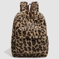 Detailansicht vom flauschigen Rucksack mit Leopardenmuster und Reißverschluss - Brauner Leopardenprint
