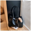Detail of a large black matte tote bag with a gold buckle and cute brown bear pendant - Black (With Charm)