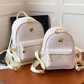 Modischer Tweed-Rucksack aus beigem Webstoff mit goldenem Glitzer und Metallakzenten - Groß